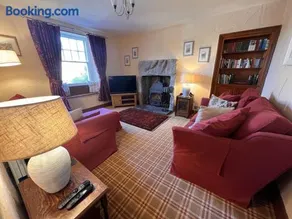Rock Cottage - Log burners and jacuzzi bath - Image 2