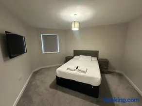 High Wycombe Apartments - Image 2
