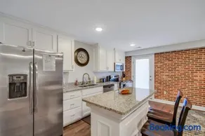 Eagle Exec Loft In Downtown Statesboro - Image 1