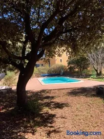 Chalet d'une chambre avec piscine partagee et jardin amenage a Cornillon Confoux - Image 4