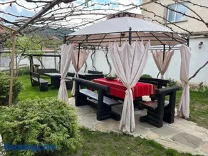 Bayrakova Guest House - Image 2