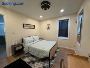 Great Sacandaga Sunset House Lake Access - Image 3