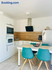 LOGEMENTS ACCÈS PISCINE - T2 Résidence Serena - Image 1