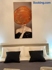 Diana'S Exclusive Apartment - Image 1