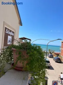 Hotel La Scogliera - Image 4