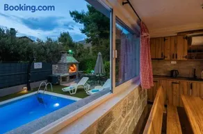 Apartman M&S s bazenom Split - Podstrana - Image 2