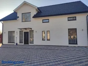 Cozy house with amazing location close both to the city and nature - Image 3