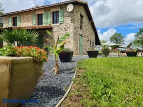 La Maison du Lac Lavaud - Image 1