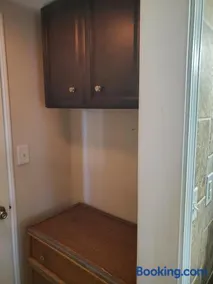 Adorable guest house in heart of Lumberton uptown - Image 2