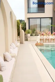 Villa Escape 21 - Image 3
