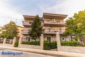 Irene Suites - Image 1