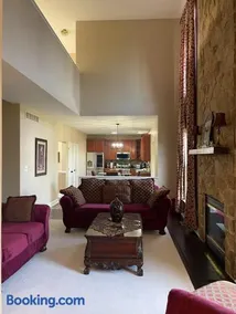 Elegant Spacious Family Gem 20 Min to Wilmington - Image 2