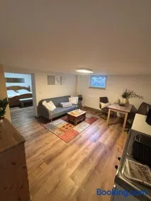 Small 45 M² Apartment - Image 5
