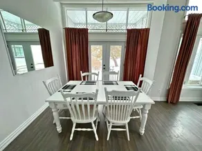 Four Season Family Retreat with Pool Access - Image 5