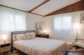 4BR-2BA St Paul Home Near Capital and Downtown - Image 4