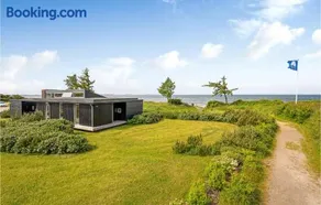 Four-Bedroom Holiday Home In Lundby - Image 2