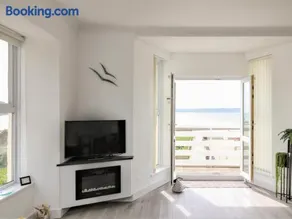 Sea Breeze - Image 3