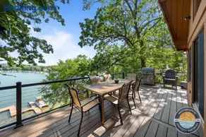 405 Waldeck Dr - Image 1