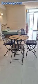 Studio Flat near Sea - Image 2