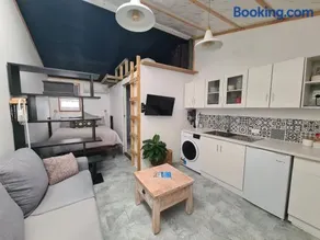 Backyard Nook - Image 1