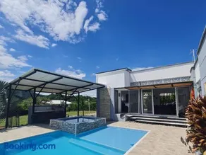 Villa Tokyo - Image 4
