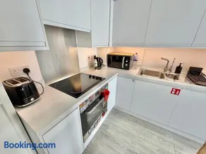 Dream Home for Dream Holiday - Close to Beach and Quay - Image 4