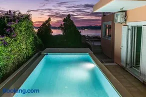 Bay View Villa 2 - Image 2