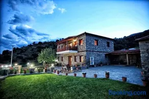 Traditional Apartments Tsikrikonis - Image 1
