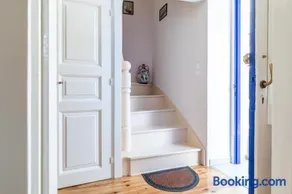 Niki's Traditional House - Image 3