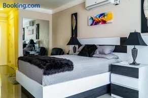 Luxury Apartment at 20 South suite 108 - Image 2