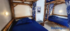 Blue House Backpackers Siquijor - Image 4