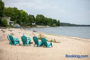 M22 & You Beach Sauna AC - Image 3