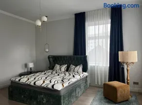 Raina apartment Gold - Image 5