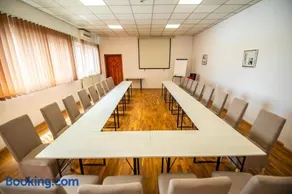 Emerald Boutique Hotel - Image 1