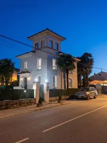 Beautiful Holiday Home in Po de Llanes with Sea View - Image 1