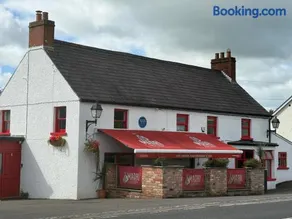 Crown and Shamrock Inn - Image 2