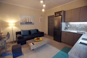 Matoulas Luxury Apartment - Image 1