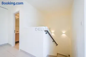Conveniently Located Near Airport and Expo City 4BR Townhouse with Assistant Room at Parkside 2, Dubai South by Deluxe Holiday Homes - Image 5