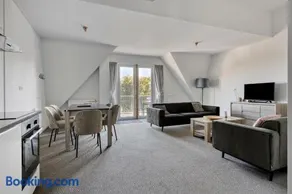 Penthouse DeLuxe - Image 1