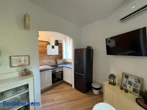 Apartament de la Madrona 1st floor Easy street parking - Image 3