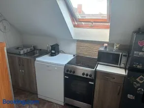 Méhecske Apartman - Image 2