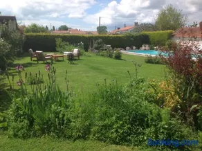 Rose Barn - Adorable country home with private pool - Image 3