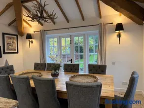 Courtyard Cottage at Pudleston Court - Image 5