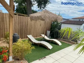 Maisonnette climatisée avec piscine et plage à 6mn - Image 3