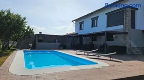 Villa de Lujo en Gijón, Piscina Climatizada, Bar - Image 1