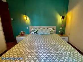 Airport Accommodation Bedroom with your own private Bathroom Self Check In and Self Check Out Air-condition Included - Image 4