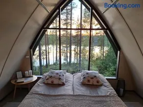 Private Lakefront Dome Cabin Sauna & Breakfast Lumous - Image 1