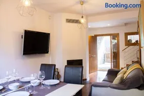 Chalet en urbanización, ideal para esquí - Image 4
