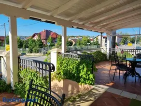Taverna 1860 Rooms & Apartments - Image 4