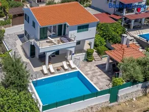 Sea Flower Beachfront Villa - Image 1